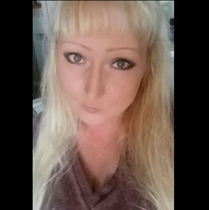 Meet your Posher, Tina